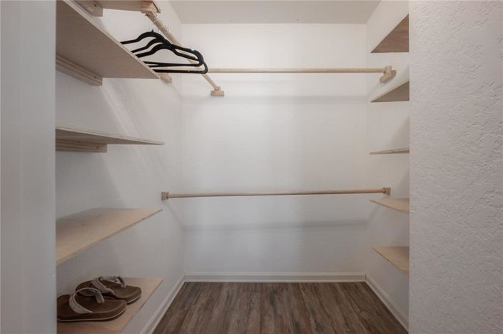 Image No.26-3 Bed Townhouse for sale