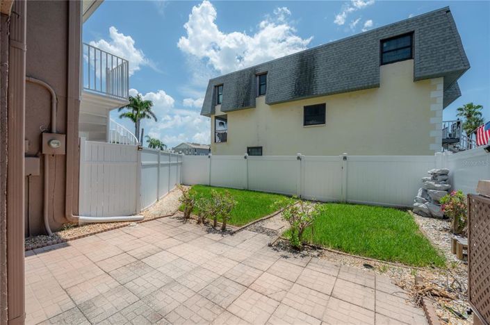 Image No.48-3 Bed Townhouse for sale