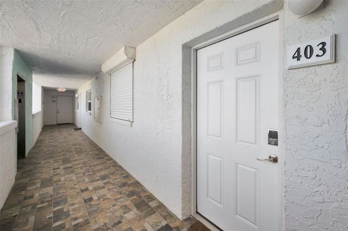 Image No.10-2 Bed Property for sale