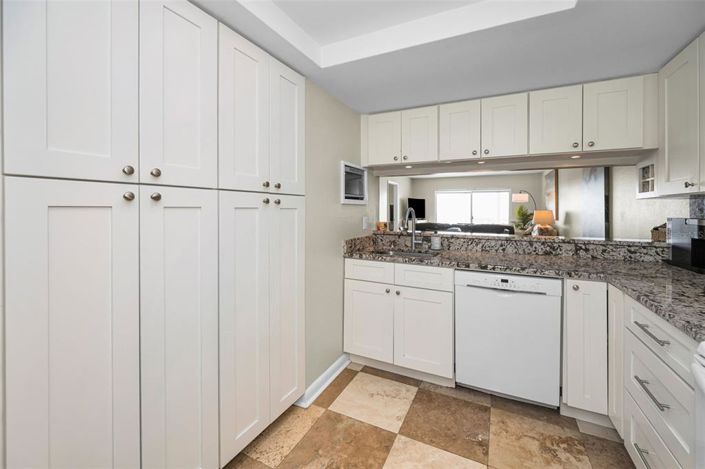 Image No.35-2 Bed Property for sale