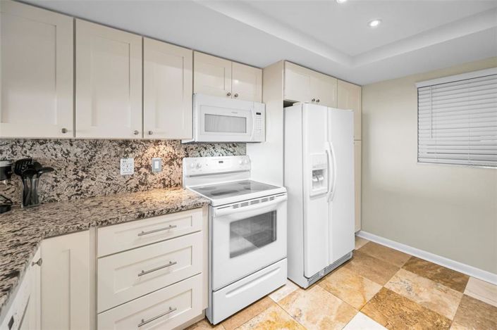 Image No.37-2 Bed Property for sale