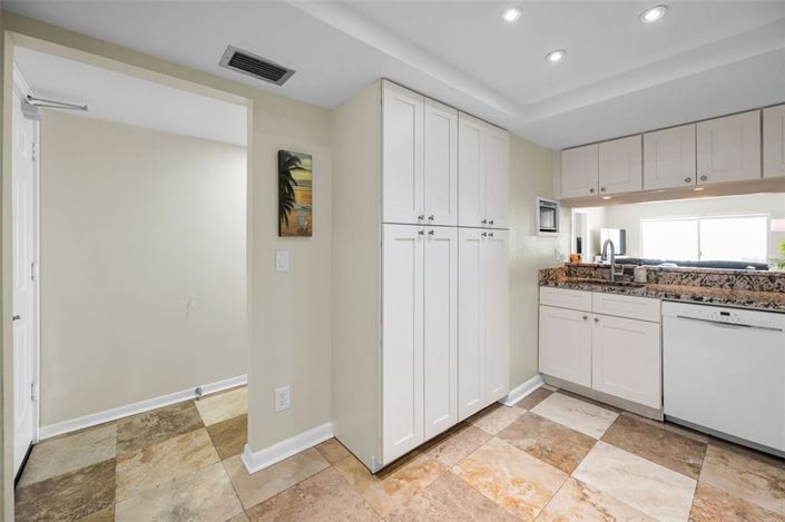 Image No.39-2 Bed Property for sale