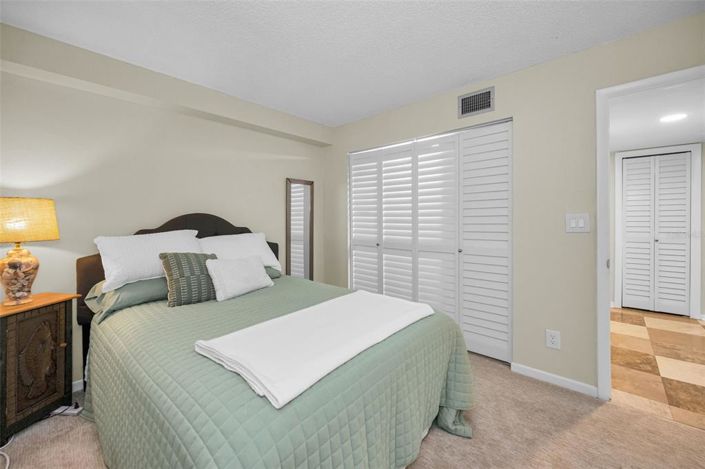 Image No.53-2 Bed Property for sale