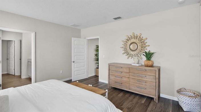 Image No.14-5 Bed Property for sale