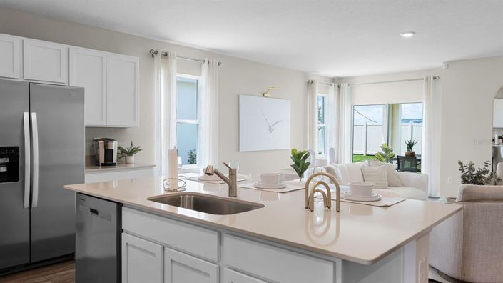 Image No.5-5 Bed Property for sale