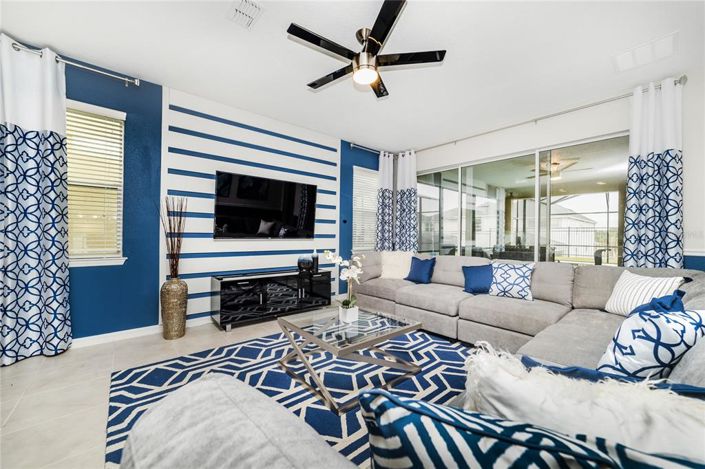 Image No.2-5 Bed Property for sale