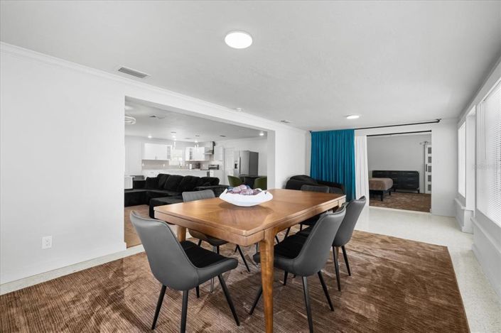 Image No.28-3 Bed Property for sale