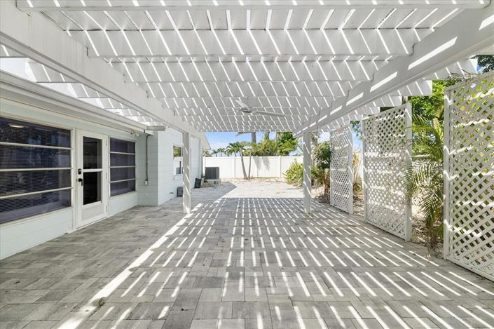 Image No.45-3 Bed Property for sale