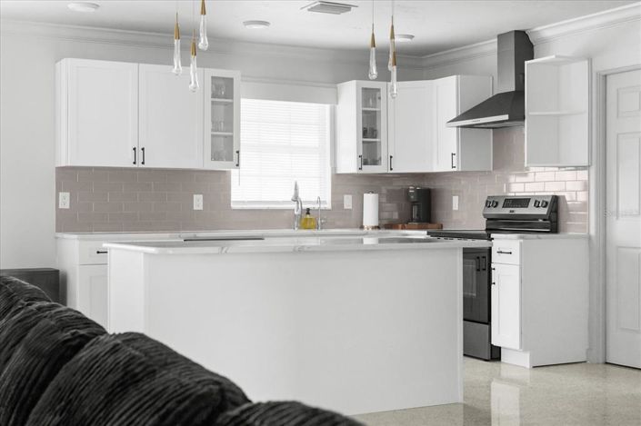 Image No.56-3 Bed Property for sale