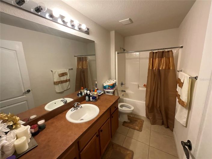 Image No.33-Propriété de 4 chambres à vendre à Davenport