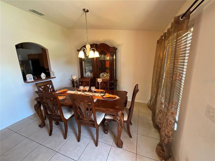 Image No.8-Propriété de 4 chambres à vendre à Davenport