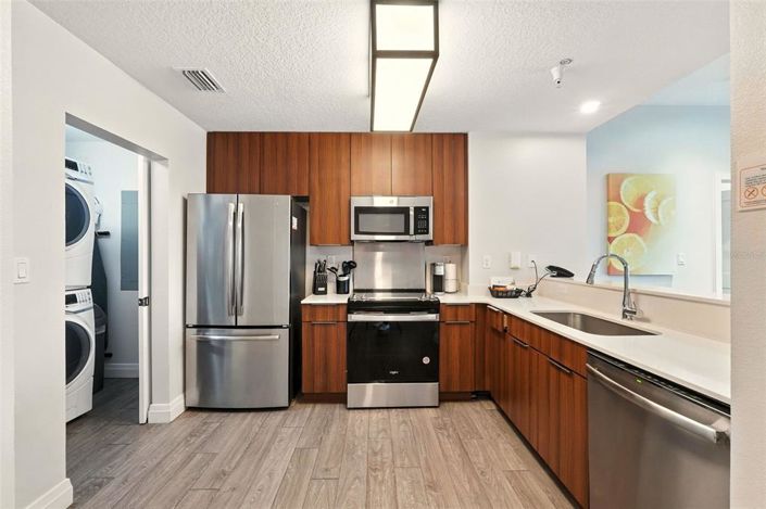 Image No.23-3 Bed Property for sale