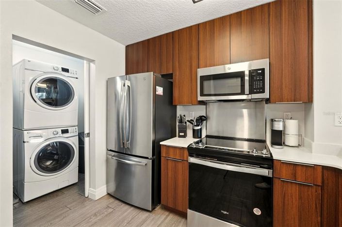 Image No.24-3 Bed Property for sale