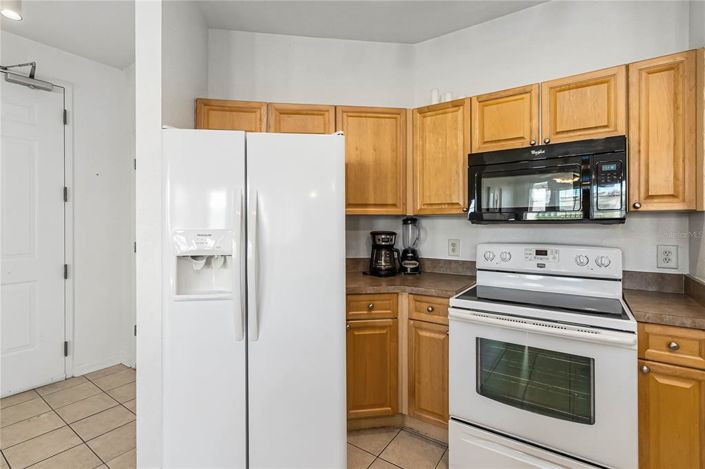 Image No.10-2 Bed Property for sale