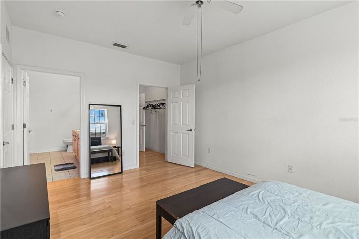 Image No.26-2 Bed Property for sale