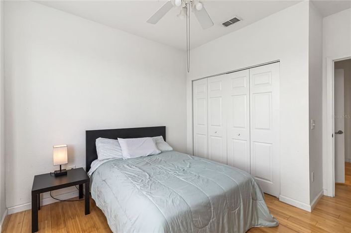 Image No.35-2 Bed Property for sale