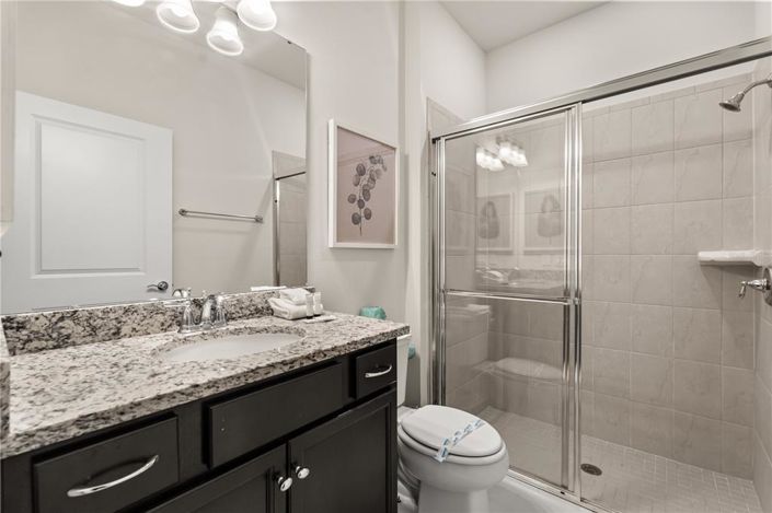 Image No.20-8 Bed Property for sale