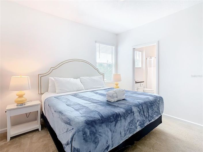 Image No.14-12 Bed Property for sale