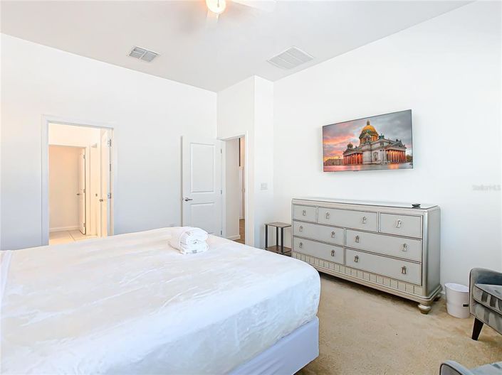 Image No.25-12 Bed Property for sale