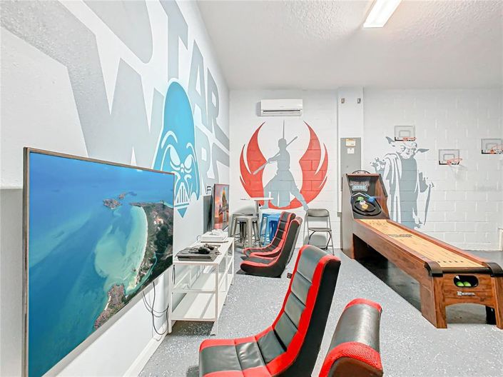 Image No.34-12 Bed Property for sale