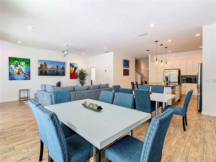 Image No.8-12 Bed Property for sale