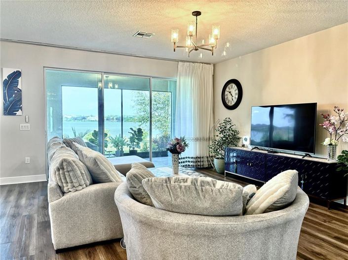 Image No.16-5 Bed Property for sale