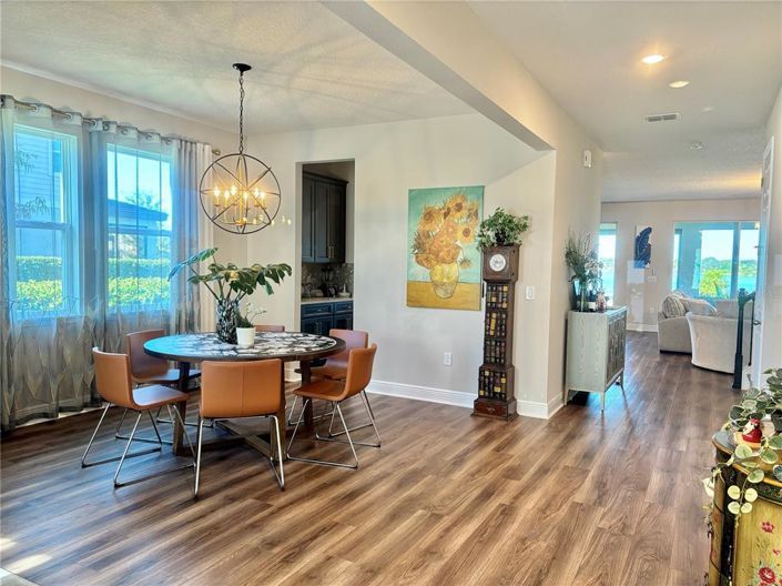 Image No.8-5 Bed Property for sale