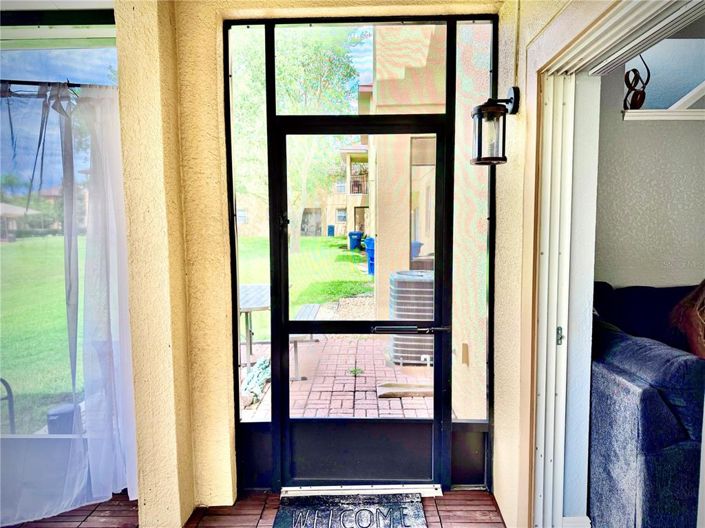 Image No.11-4 Bed Townhouse for sale