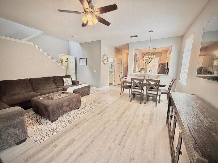 Image No.2-4 Bed Townhouse for sale