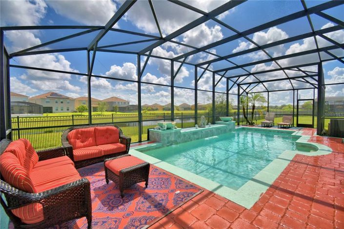 Image No.26-4 Bed Property for sale