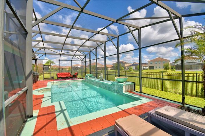 Image No.28-4 Bed Property for sale