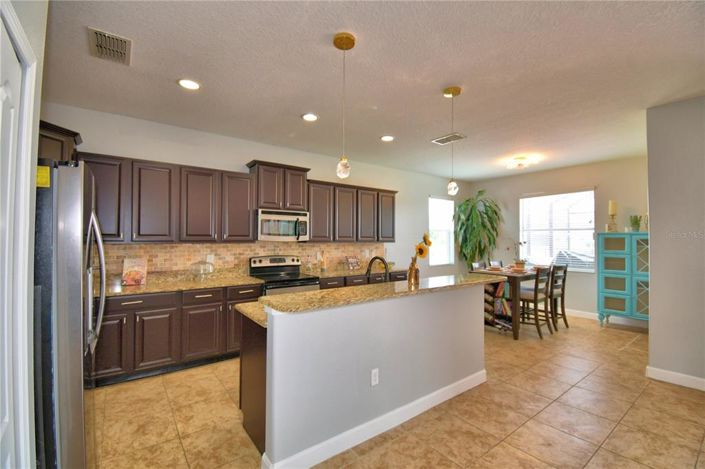 Image No.32-4 Bed Property for sale