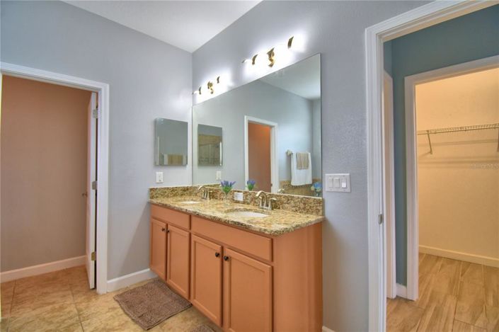 Image No.39-4 Bed Property for sale