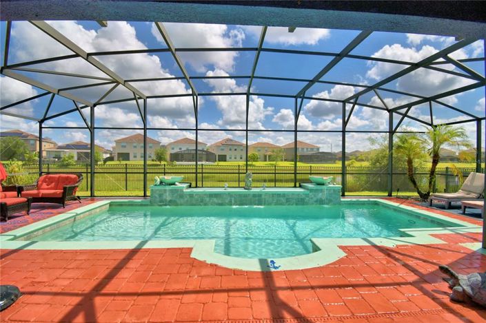 Image No.4-4 Bed Property for sale