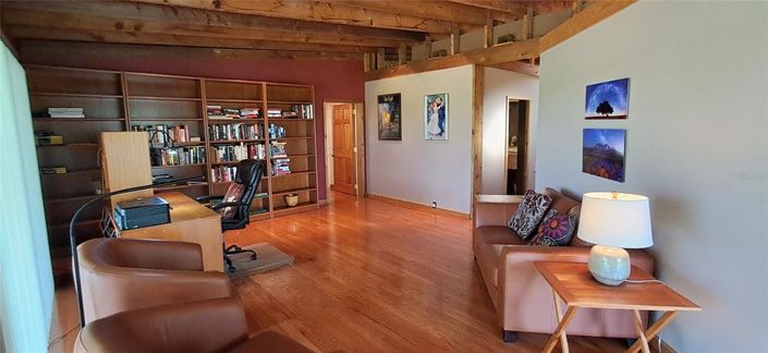 Image No.17-3 Bed Property for sale