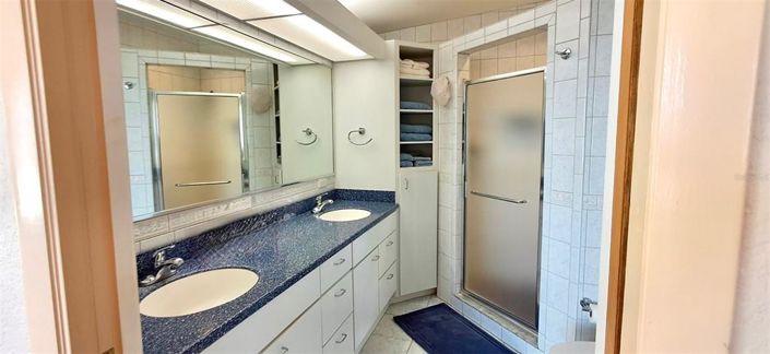 Image No.35-3 Bed Property for sale