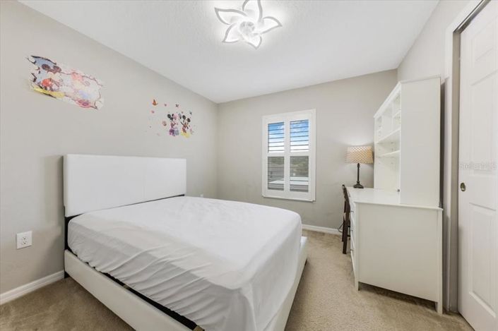 Image No.42-6 Bed Property for sale