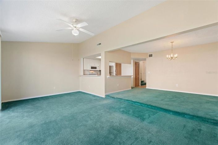 Image No.14-3 Bed Townhouse for sale