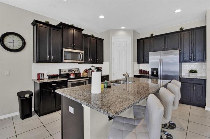 Image No.11-4 Bed Property for sale