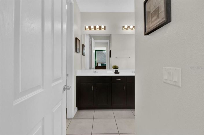 Image No.30-4 Bed Property for sale