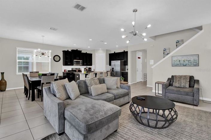 Image No.5-4 Bed Property for sale