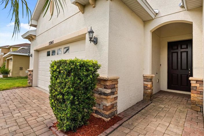 Image No.2-4 Bed Property for sale