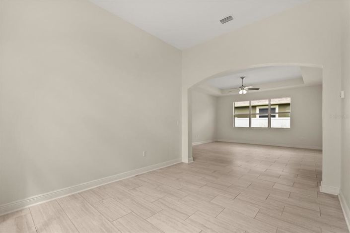 Image No.5-4 Bed Property for sale