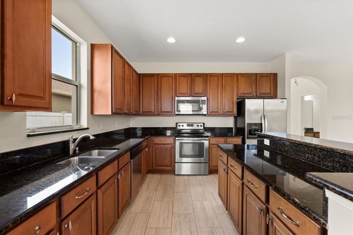 Image No.9-4 Bed Property for sale