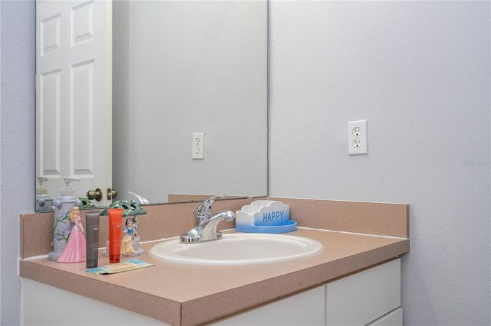 Image No.50-4 Bed Townhouse for sale