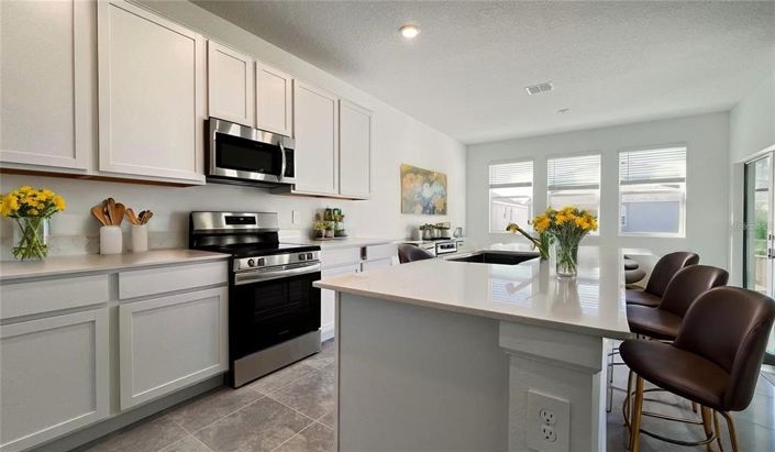 Image No.6-4 Bed Property for sale