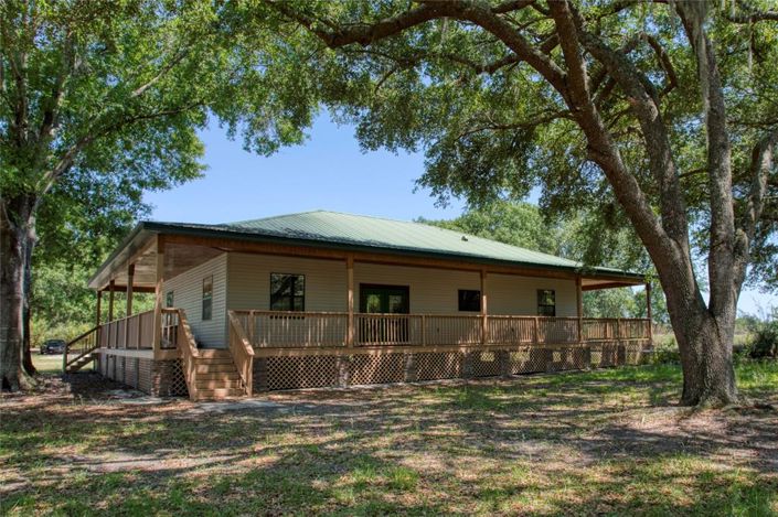 Image No.12-3 Bed Property for sale