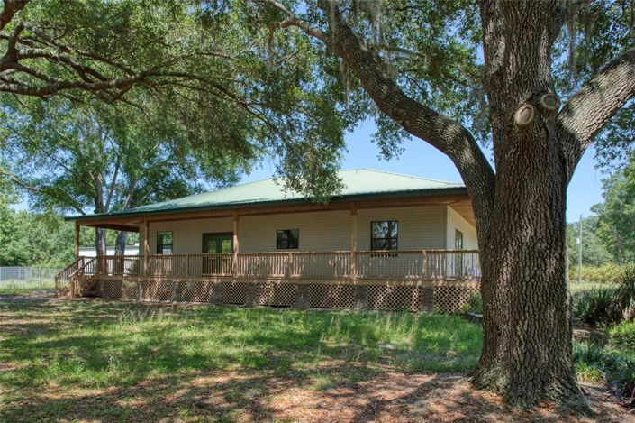 Image No.13-3 Bed Property for sale