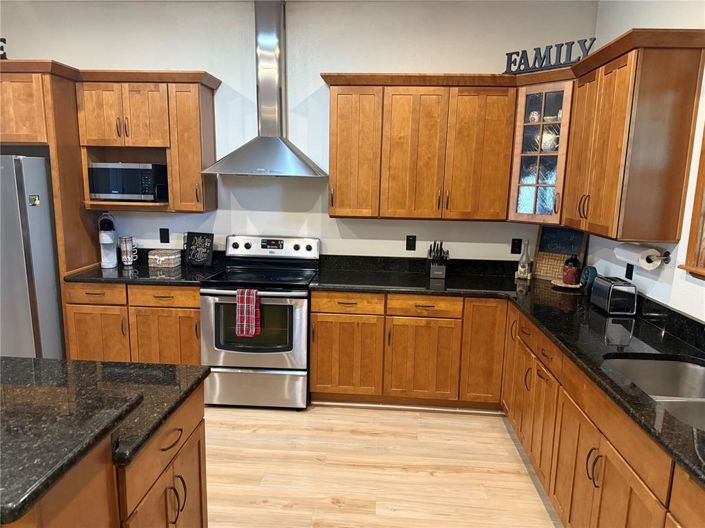 Image No.27-3 Bed Property for sale