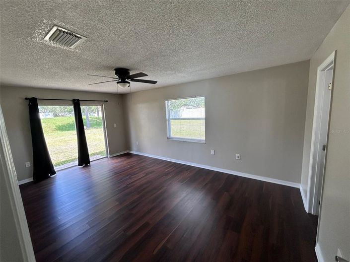 Image No.5-4 Bed Property for sale